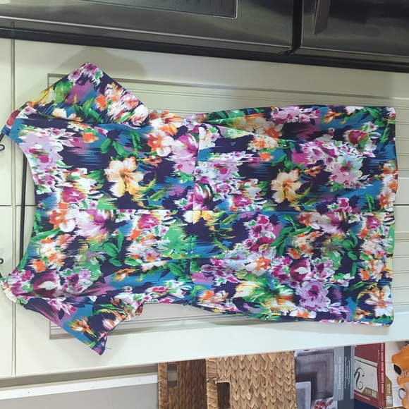 AGB abstract flower print, size 20x, great dress for work - Picture 4 of 6